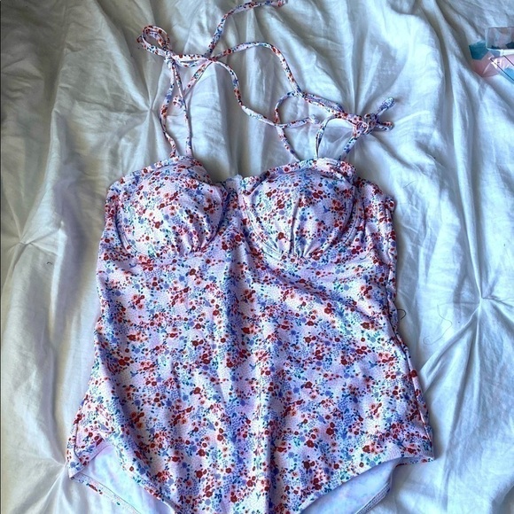 shein one piece - Picture 3 of 6